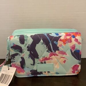 NWT Vera Bradley Ultralight RFID 3 in 1 Crossbody Bag—Floating Blossoms